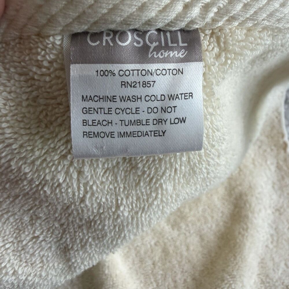 Set Of 2 Croscill Embellished Hand Towels 17x10" Fringe Tassel Jeweled Beige - Picture 5 of 6